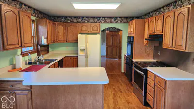 7554 E State Road 44, Shelbyville - 5