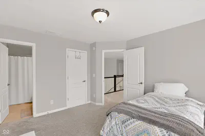 8838 Pin Oak Drive, Zionsville - 38