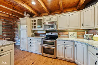16213 Cherry Tree Road, Noblesville - 66