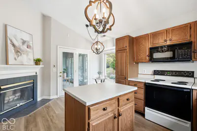 9925 Hamblin Court, Carmel - 12