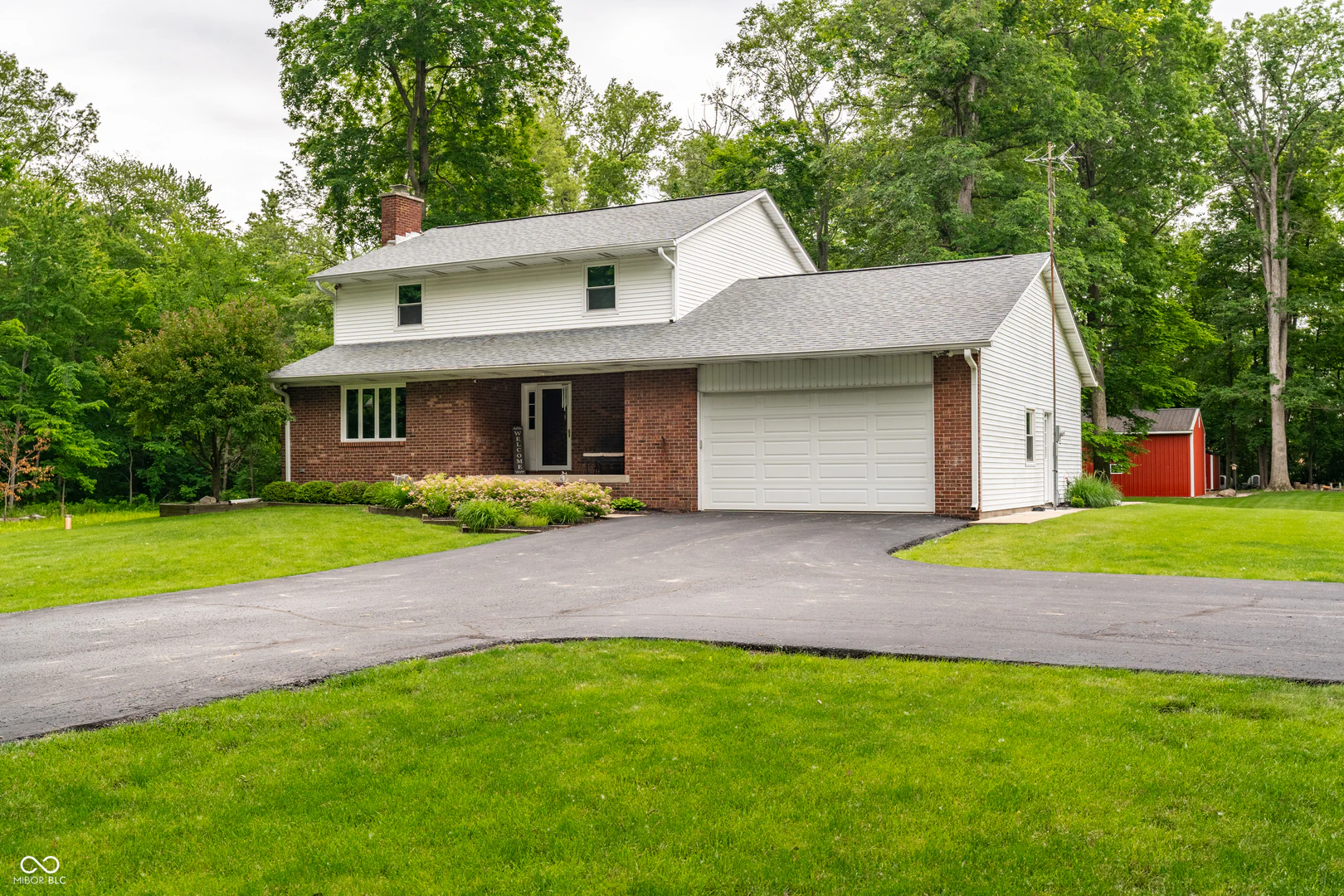 1653 300, Greenfield