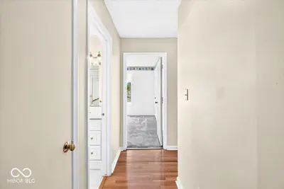 528 Hunters Drive, Carmel - 16