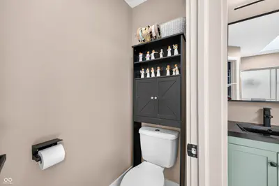 6876 W 300 S, Morgantown - 40