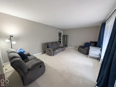 1640 South, Columbus - 9
