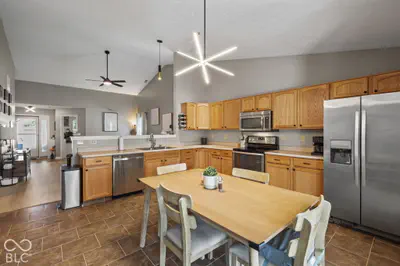5701 Suffolk Drive, Plainfield - 11