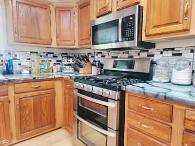 592 Paradise Drive, Rochester - 8