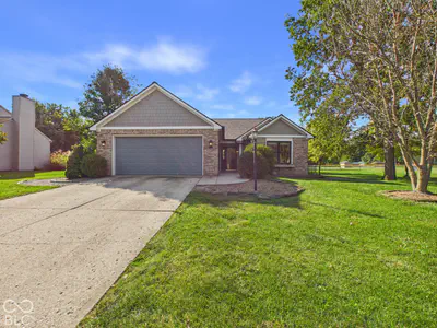 8801 Harrison Parkway, Fishers
