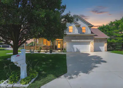 1020 Sunset Bay, Cicero