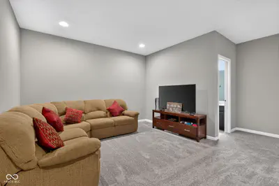 10608 Kensington Lane, Fortville - 45