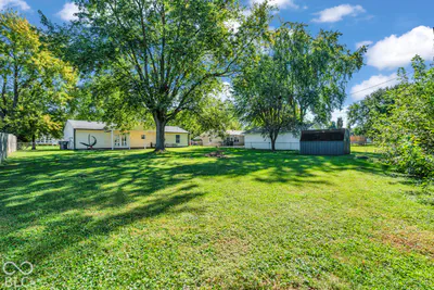 902 Sweetbriar Avenue, Whiteland - 14