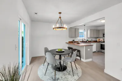 1406 Bluff View Court, Indianapolis - 9