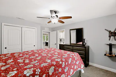 927 Racetime Road, Westfield - 73