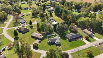 2410 S College Hills Drive, Hanover - 32