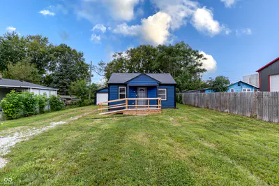 890 Auburn Street, Indianapolis - 2