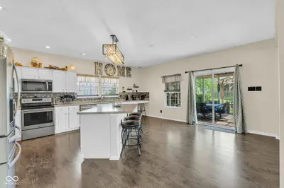 8801 Browns Valley Lane, Camby - 24