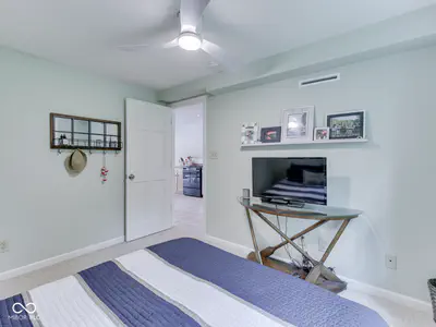 6250 Grosbeak Court, Nineveh - 48