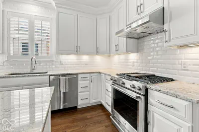 12677 Treaty Line Street, Carmel - 21