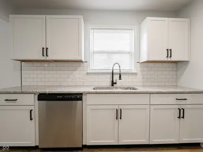 11241 Longbranch Street, Monrovia - 15