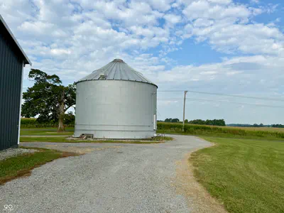 3905 900, Thorntown - 31