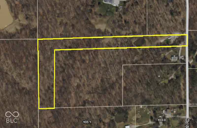 8942 Bean Blossom Road, Trafalgar - 3