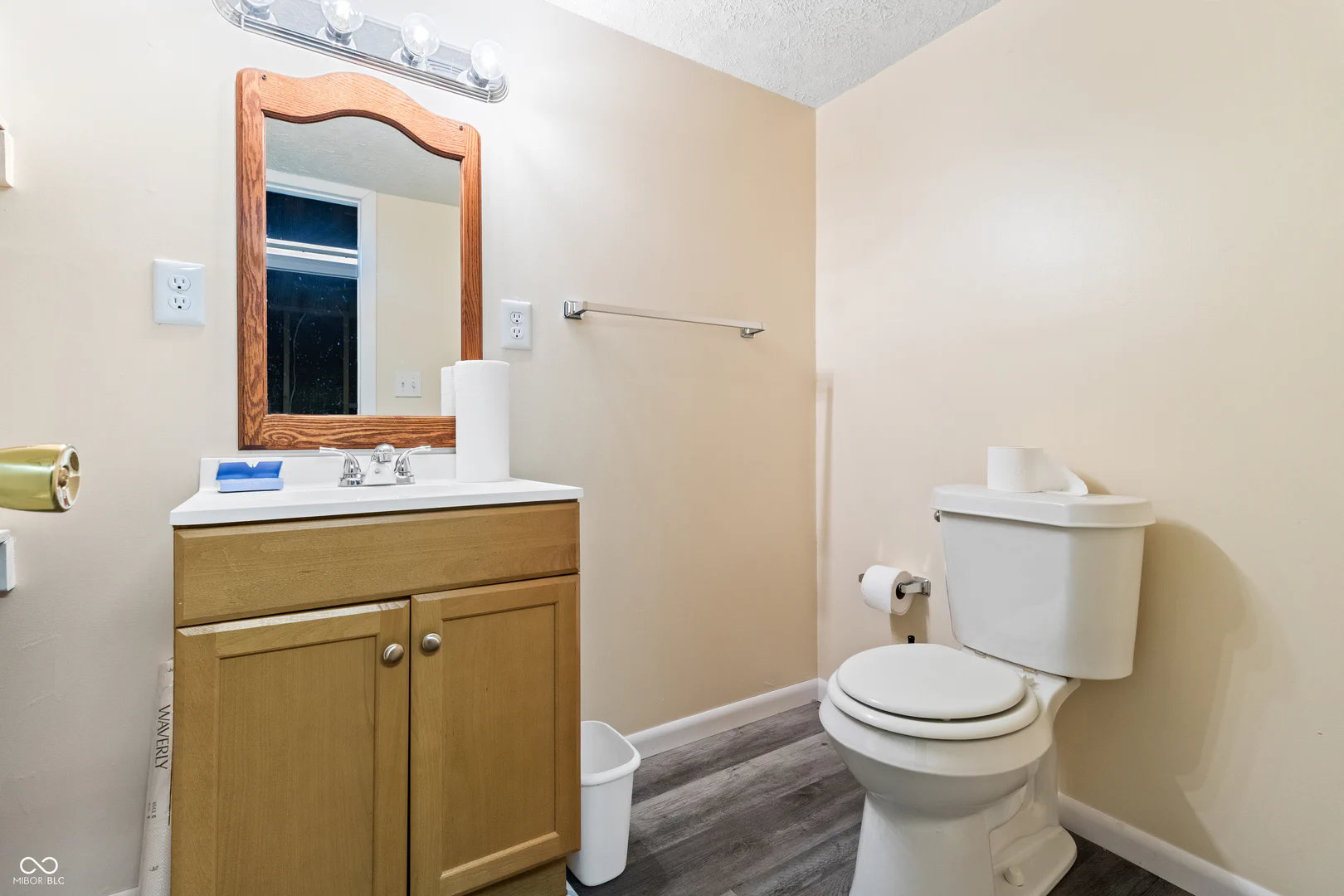 8950 Baker Road, Indianapolis