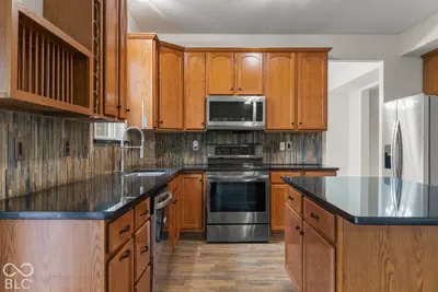 6552 Amherst Way, Zionsville - 9