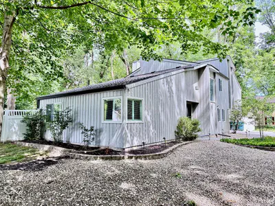 4701 Weir Drive, Muncie - 40