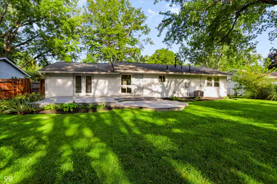 10814 Broadway Street, Carmel - 27