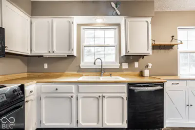 8633 Fox Ridge Lane, Indianapolis - 11
