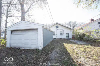 1346 Burdsal Parkway, Indianapolis - 24