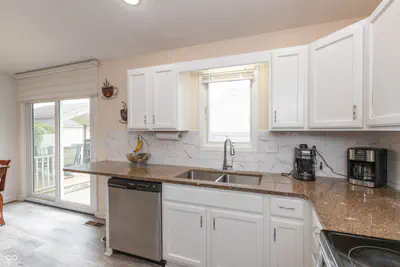 1018 Dunbar Drive, Seymour - 11