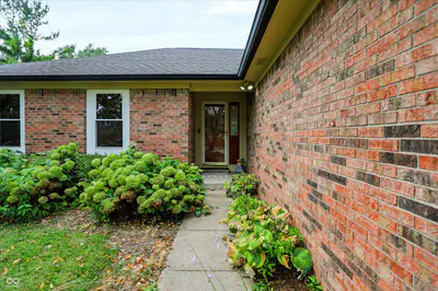 9562 Falkirk Drive, Indianapolis - 2