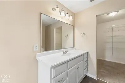 11398 N Meadowbend Way, Monrovia - 10