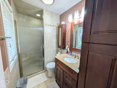 1640 South, Columbus - 31