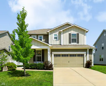 18927 Goldwater Road, Westfield