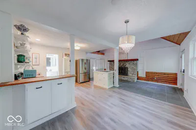 621 W Hemphill Drive, Nineveh - 14