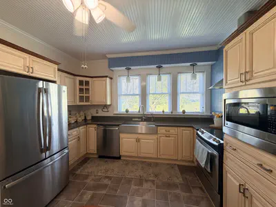 6631 E 800 N, Columbus - 39