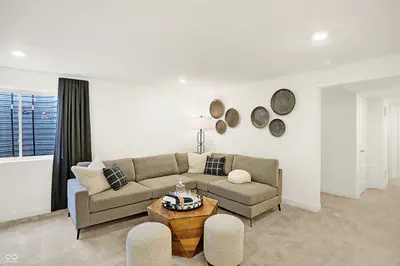 2426 Red Squirrel Way, Zionsville - 34