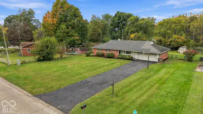 7926 Charlecot Drive, Indianapolis - 34