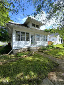2000 Schuyler Avenue, Lafayette