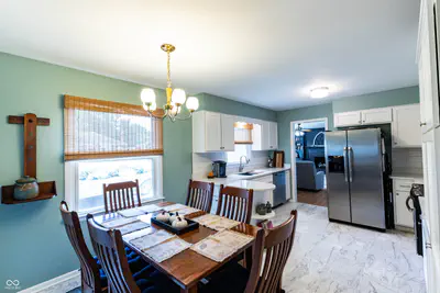 6821 Willoughby Court, Indianapolis - 10