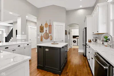 2366 Woodcreek Crossing Boulevard, Avon - 25