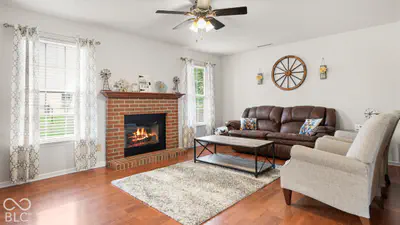 1124 E McClarnon Drive, Greenfield - 11