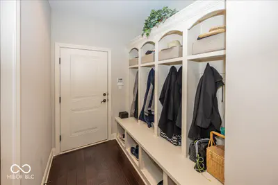 8809 William Penn Circle, Indianapolis - 47