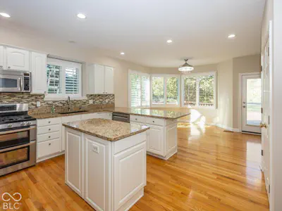11582 Sutton Place Drive, Carmel - 8