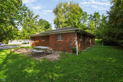 1612 Willis Drive, Bloomington - 23
