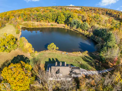 517 Pioneer Road, Center Point - 2