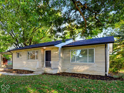 4062 W Broadway Avenue, Bloomington