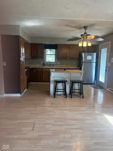114 E 11th Street, Alexandria - 4