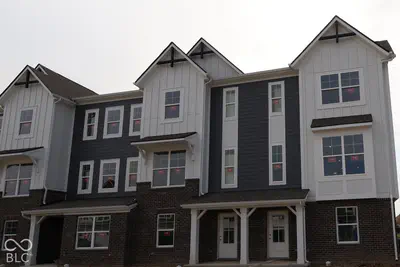 11191 Hobbsbrook Drive, Noblesville - 2